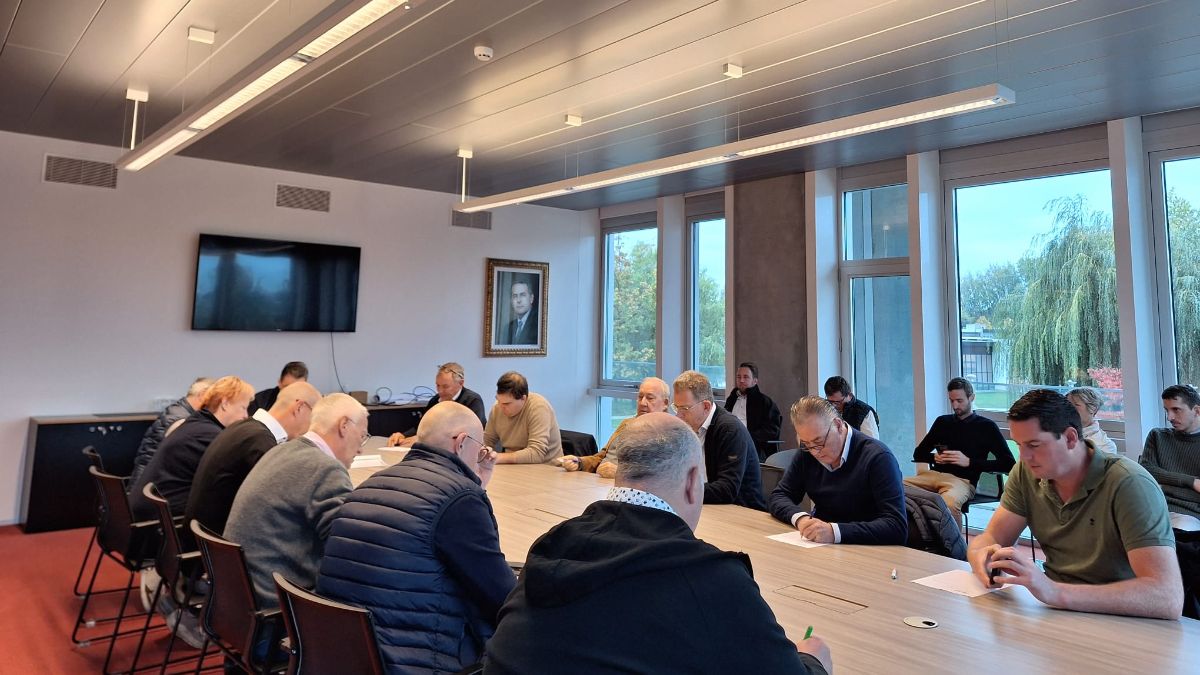 (+) Commissie Deinze bevestigt stabiele markt: overal gelijke noteringen