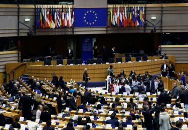 Afgezwakte natuurherstelwet vindt meerderheid in Europees Parlement