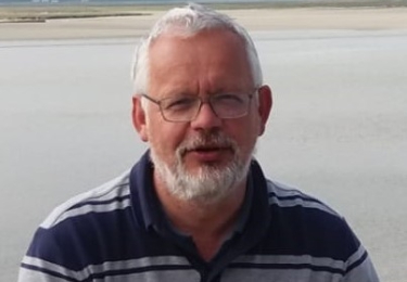 Johan Zoons, voormalig directeur van het Proefbedrijf Pluimveehouderij, neemt nieuwe uitdaging aan