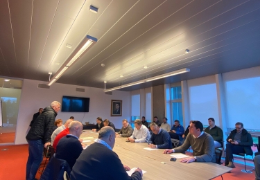 (+) Producenten dringen aan op kentering, slachthuizen houden been stijf